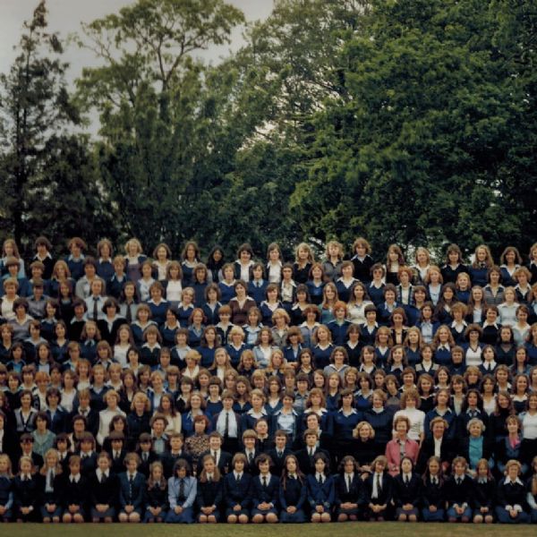1976 